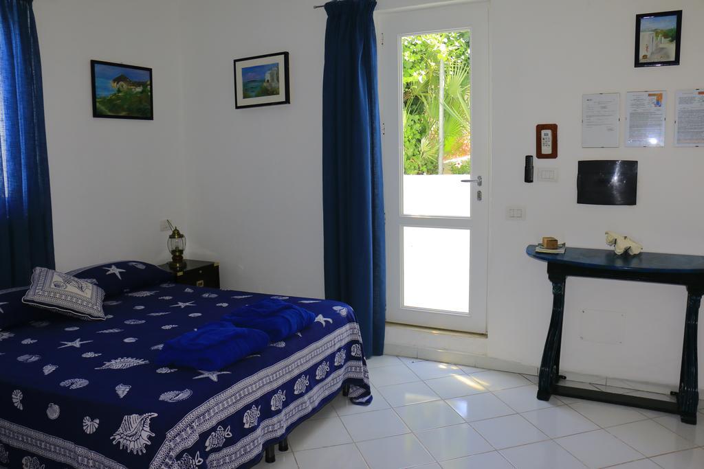 Cala Cavone Guest House Ponza Bagian luar foto