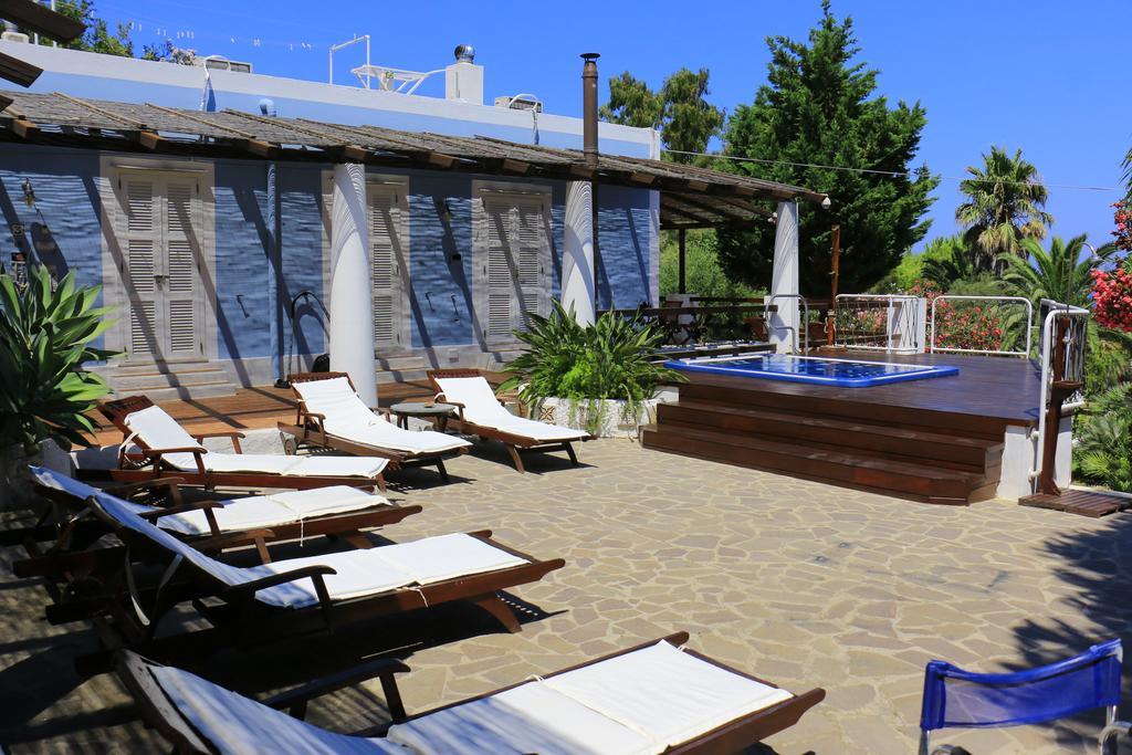 Cala Cavone Guest House Ponza Bagian luar foto
