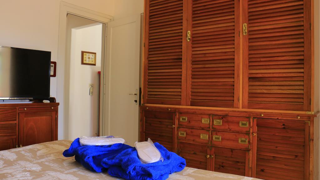 Cala Cavone Guest House Ponza Bagian luar foto