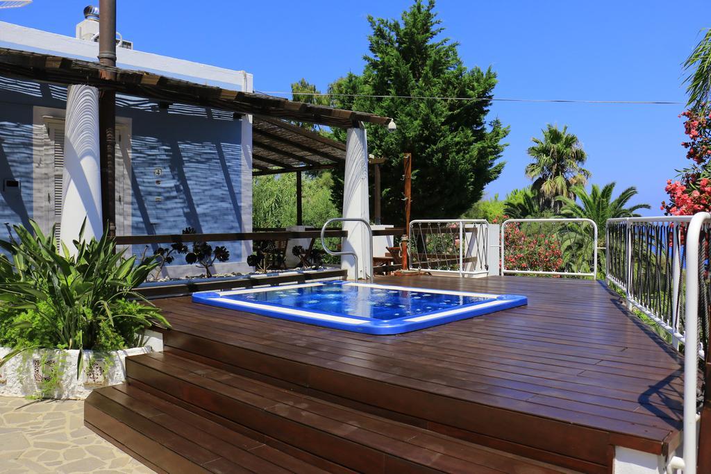 Cala Cavone Guest House Ponza Bagian luar foto