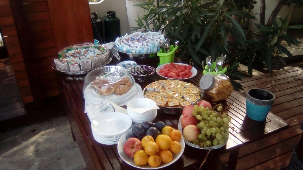 Cala Cavone Guest House Ponza Bagian luar foto